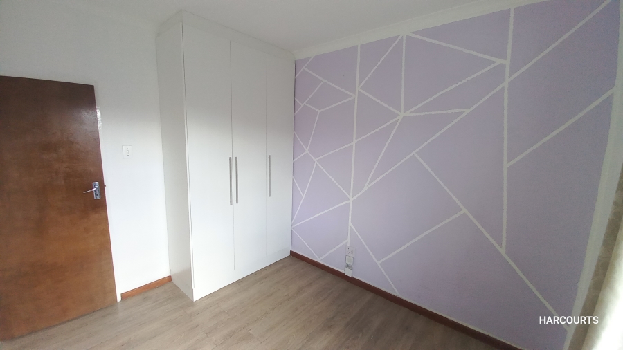 To Let 4 Bedroom Property for Rent in Athlone Western Cape